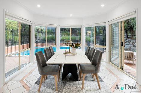 Property photo of 2 Crabapple Close Glen Waverley VIC 3150
