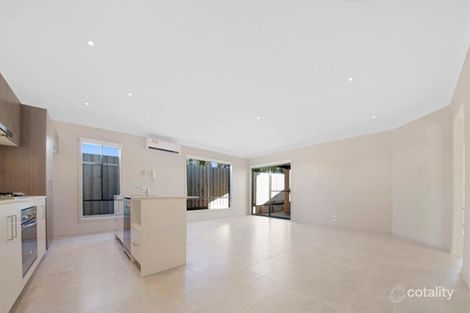 Property photo of 5 Licodia Parade Mernda VIC 3754