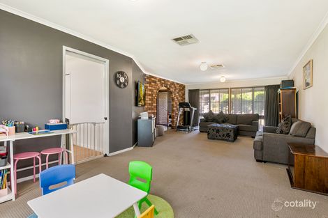Property photo of 2 Howell Crescent Kangaroo Flat VIC 3555
