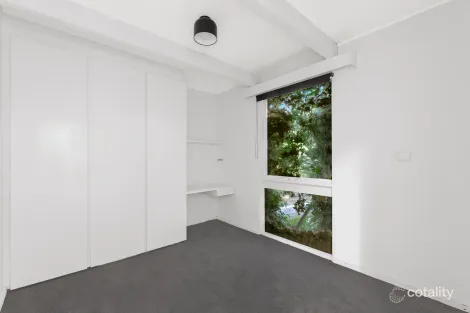 Property photo of 32 Sinclair Avenue Templestowe Lower VIC 3107