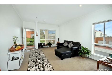 Property photo of 5 Seggan Circle Gowanbrae VIC 3043