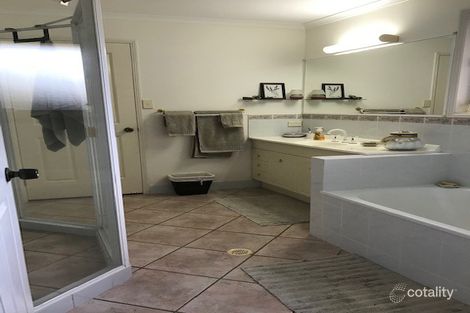 Property photo of 3 Frangipanni Close Tinana QLD 4650