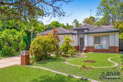 11 Palm St, Kenmore, QLD 4069