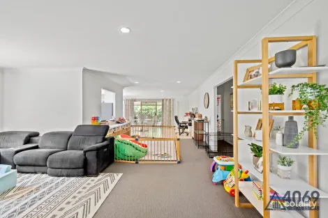 Property photo of 11 Palm Street Kenmore QLD 4069