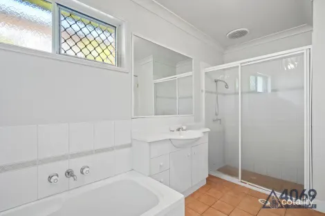 Property photo of 11 Palm Street Kenmore QLD 4069