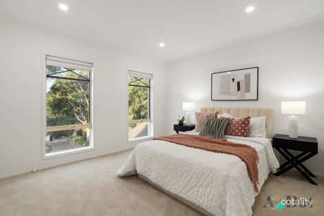 Property photo of 2 Crabapple Close Glen Waverley VIC 3150