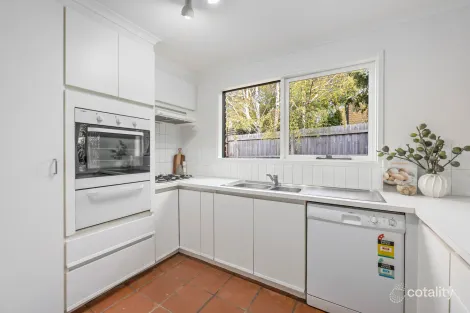 Property photo of 2/10 Centre Road Brighton East VIC 3187
