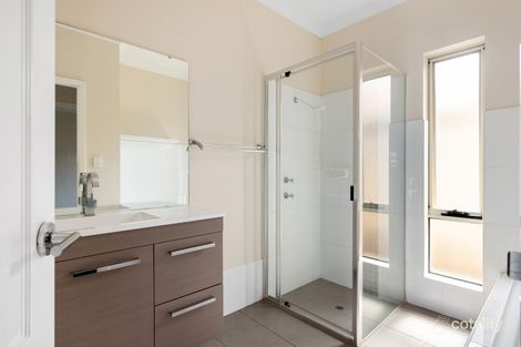 Property photo of 8 Langley Place Somerville WA 6430