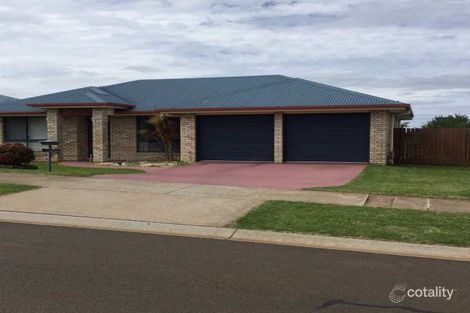24 Macrossan St, Cranley, QLD 4350