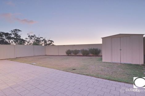 3 Grizen Way, Lake Coogee, WA 6166