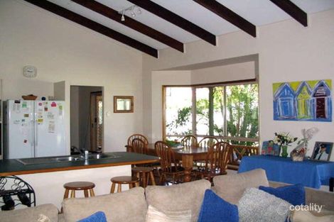 Property photo of 11 Walton Place Brighton QLD 4017