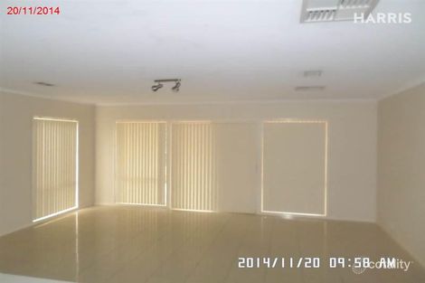 Property photo of 8 Devon Court Craigmore SA 5114