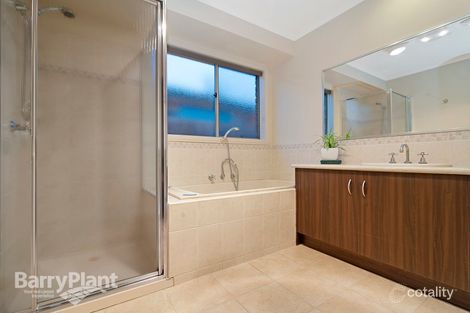 Property photo of 76 Emily Drive Hallam VIC 3803