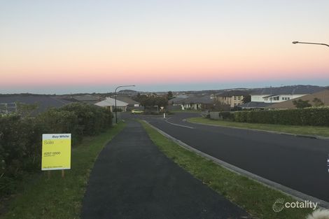 7 Tallawarra Cres, Haywards Bay, NSW 2530