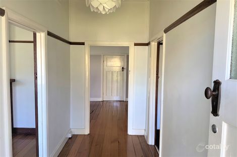 Property photo of 23 Hallyburton Grove Warragul VIC 3820