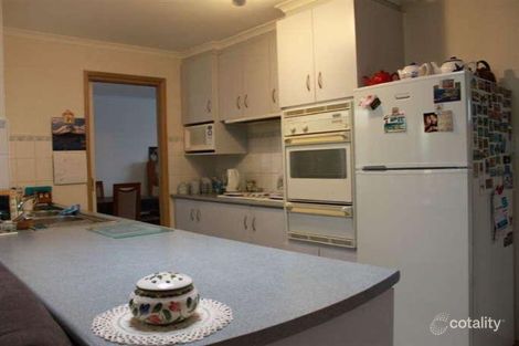Property photo of 2 Tania Court Carrum Downs VIC 3201