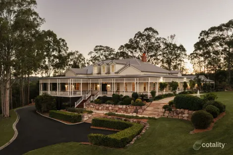 39 WHITE CEDAR RD, PULLENVALE, QLD 4069
