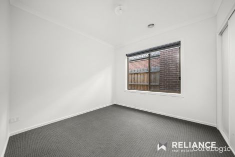 Property photo of 17 Lismore Road Point Cook VIC 3030