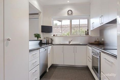 Property photo of 4/20 Highbury Grove Kew VIC 3101