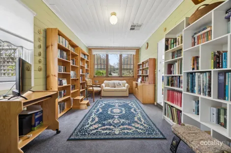 Property photo of 22 Amaroo Place Yass NSW 2582