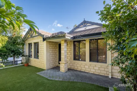 Property photo of 177 Holbeck Street Doubleview WA 6018