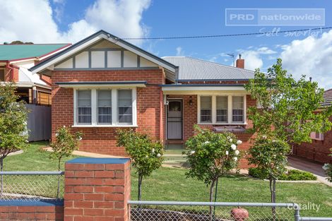 32 Macleay St, Turvey Park, NSW 2650