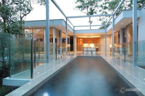 Property photo of 71 Outlook Crescent Bardon QLD 4065