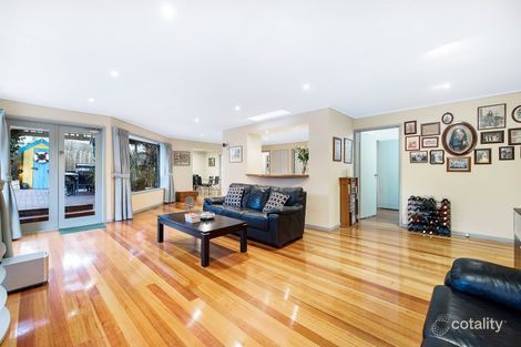 Property photo of 8 Aston Heath Glen Waverley VIC 3150