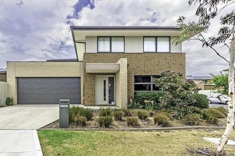 Property photo of 8 Veles Street Sunshine West VIC 3020
