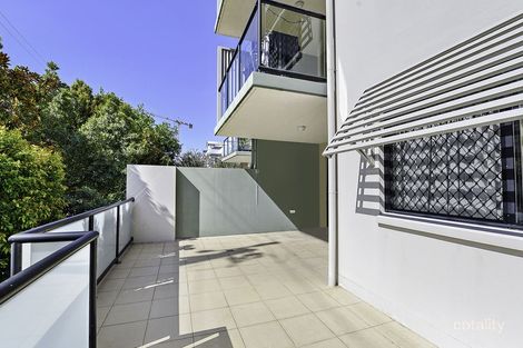 Property photo of 3/24 Parker Street Labrador QLD 4215