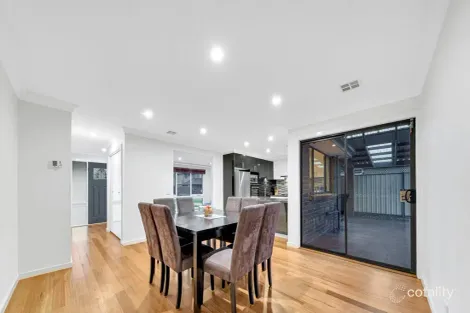 Property photo of 21 Arleon Crescent Cranbourne VIC 3977