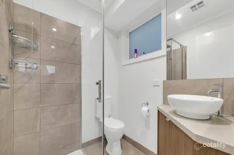 Property photo of 21 Arleon Crescent Cranbourne VIC 3977