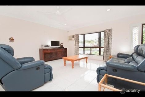 Property photo of 6 Grimes Close Kanimbla QLD 4870