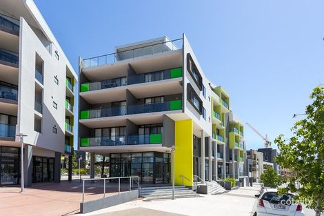 32/20 Signal Tce, Cockburn Central, WA 6164