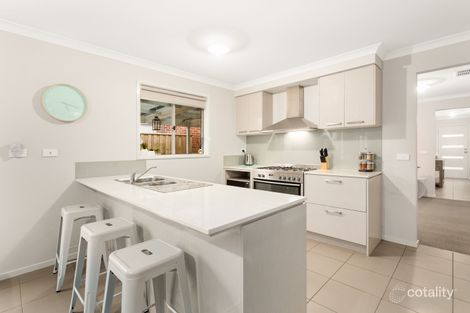 Property photo of 6 Curved Trunk Road Officer VIC 3809