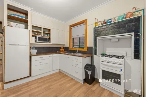 Property photo of 4 Bertram Street Drouin VIC 3818