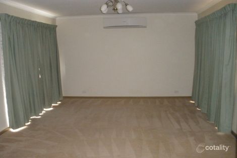 Property photo of 2 Reghon Drive Sunbury VIC 3429
