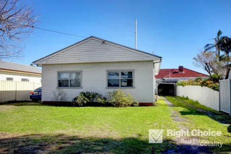 Property photo of 4 Shellharbour Road Lake Illawarra NSW 2528