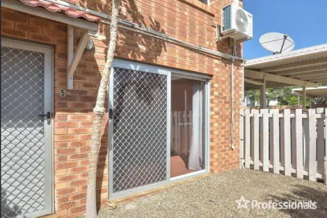 5/7 Eden St, South Gladstone, QLD 4680
