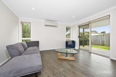 Property photo of 2/15 Matlock Road Wantirna South VIC 3152