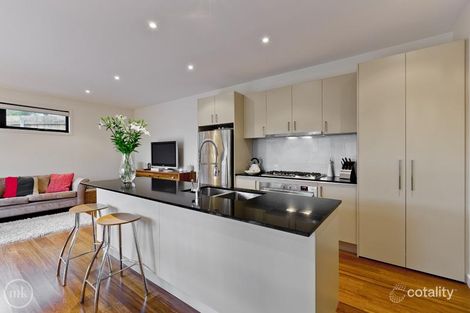 Property photo of 2/93 Karingal Drive Briar Hill VIC 3088