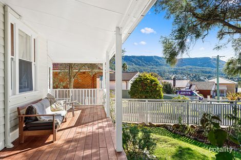 Property photo of 8 Tyrwhitt Avenue Bulli NSW 2516