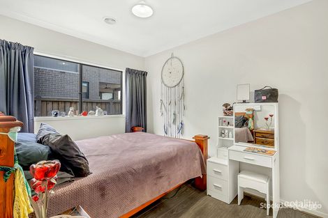 Property photo of 52 Cascade Drive Beveridge VIC 3753