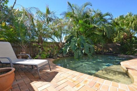Property photo of 2/29 Ann Street Dicky Beach QLD 4551