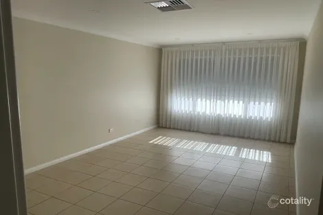 Property photo of 12 Middle Parkway Canning Vale WA 6155