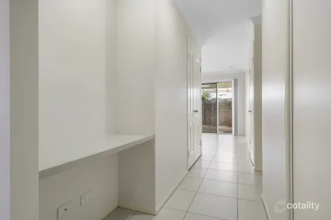Property photo of 1/22 Wigan Avenue Highfields QLD 4352