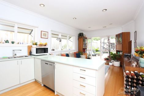 Property photo of 20 Gladstone Avenue Northcote VIC 3070