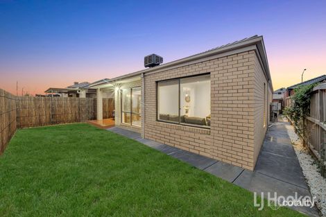 Property photo of 72 Skylark Boulevard Clyde North VIC 3978