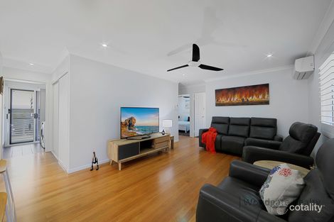 Property photo of 5 Snapper Court Woodgate QLD 4660