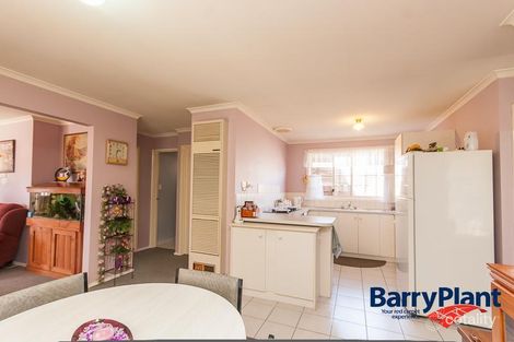 Property photo of 1/12 Tinara Court Cranbourne North VIC 3977